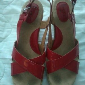 Born red patent leather sandals 9